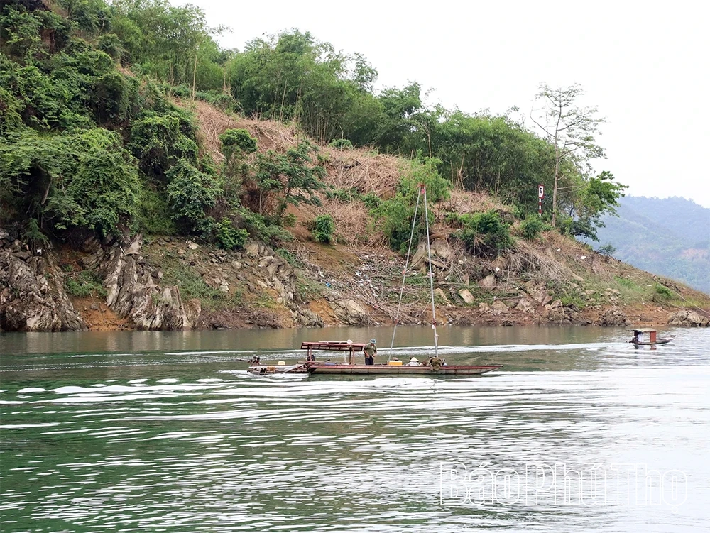 Gieo mầm sống xuống dòng Đà Giang
