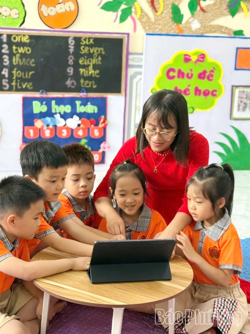Kỳ 3: Xây dựng thế trận lòng dân trên không gian mạng