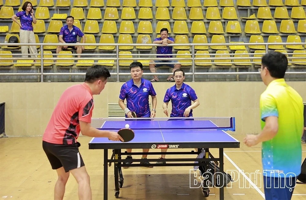 Nearly 180 Athletes Participate in the Sports Festival of Emulation Cluster No. 1 - State Bank of Vietnam