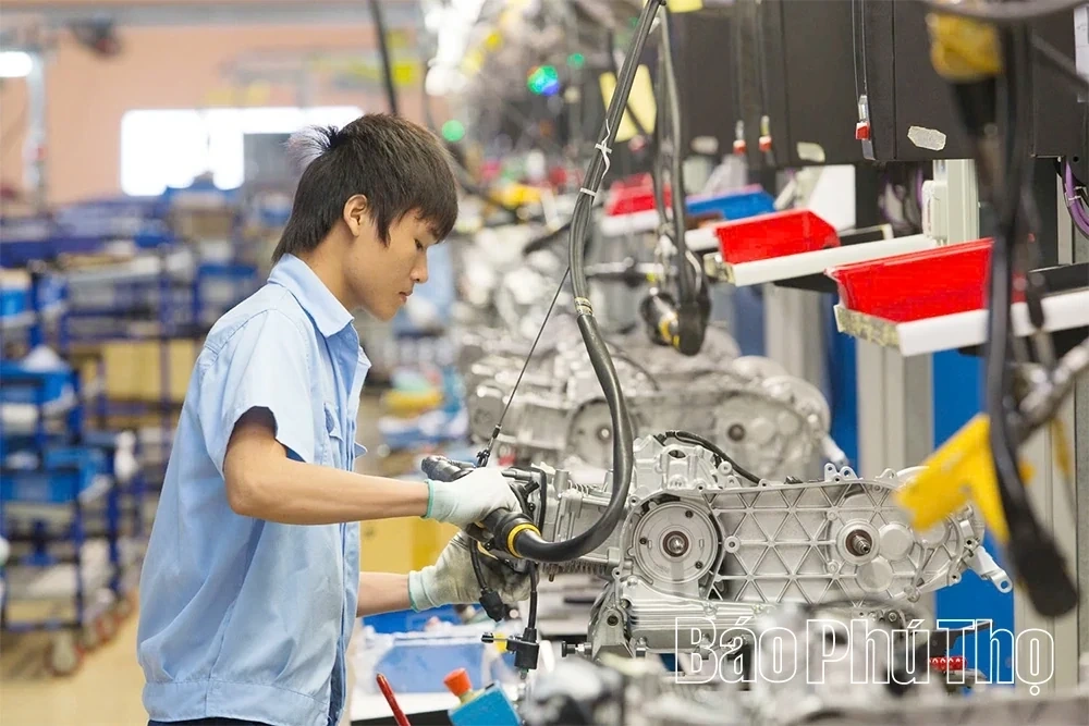 Upgrading Competitiveness to Achieve Breakthrough Development