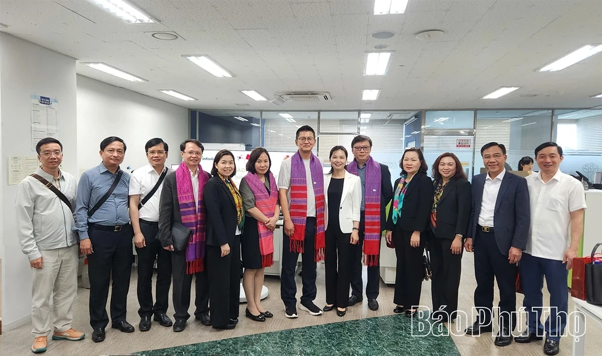 Phu Tho Province Working Delegation Visits South Korea