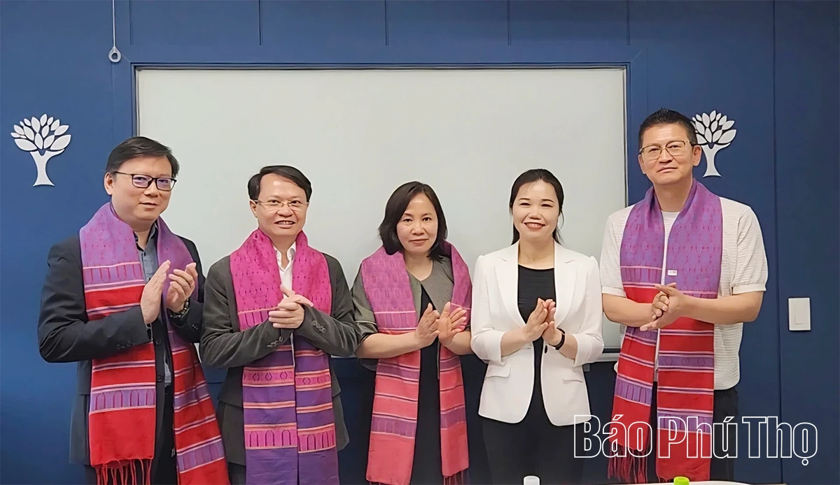 Đoàn công tác tỉnh Phú Thọ làm việc tại Hàn Quốc