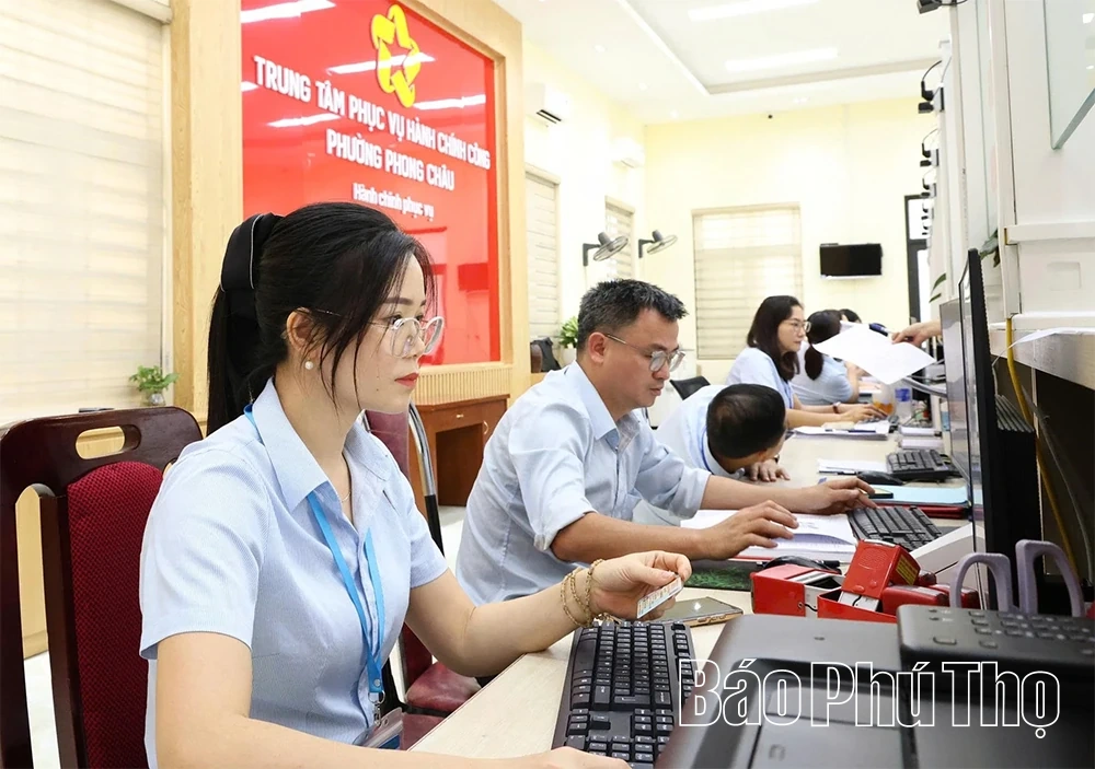 Điều động hơn 1.000 cán bộ về cơ sở sau sắp xếp