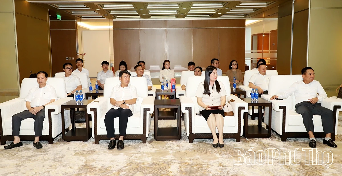 Chủ tịch UBND tỉnh Trần Duy Đông thăm và làm việc tại Khu đô thị Phú Mỹ Hưng Urban Area