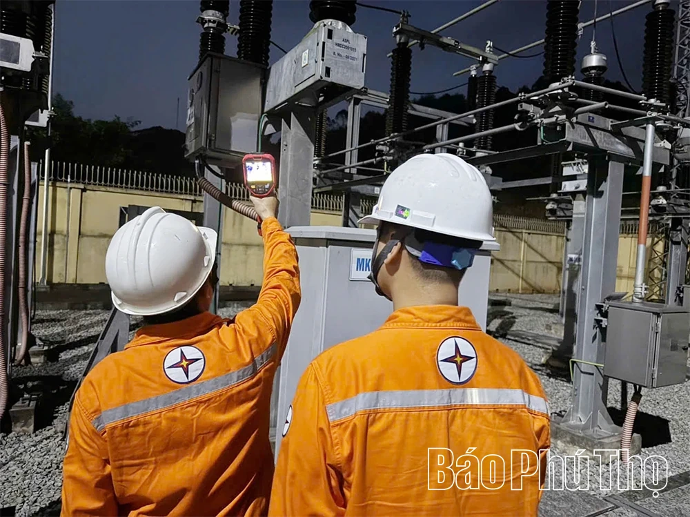 Xí nghiệp Lưới điện cao thế Phú Thọ đảm bảo vận hành an toàn lưới điện