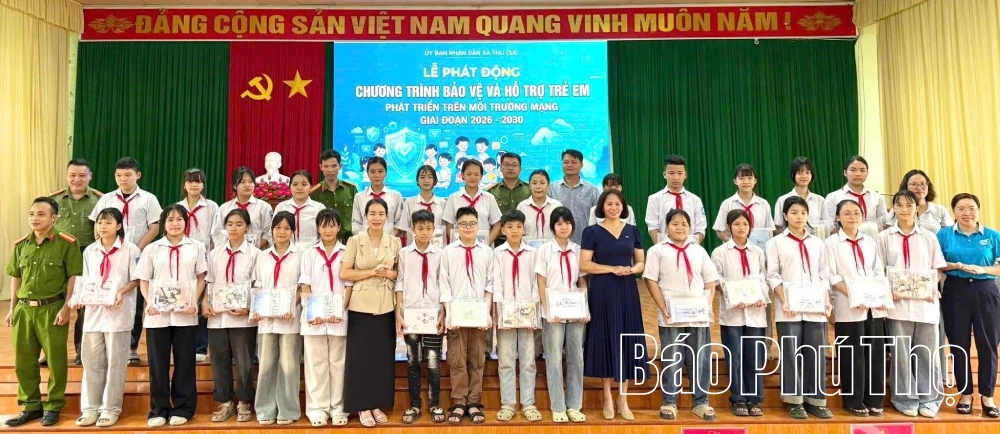 Trẻ em hạnh phúc, an toàn, vững bước trong kỷ nguyên số