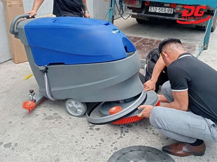 Máy Chà Sàn Không Quay: 4 Nguyên Nhân, Cách Kiểm Tra và Phòng Tránh Hiệu Quả
