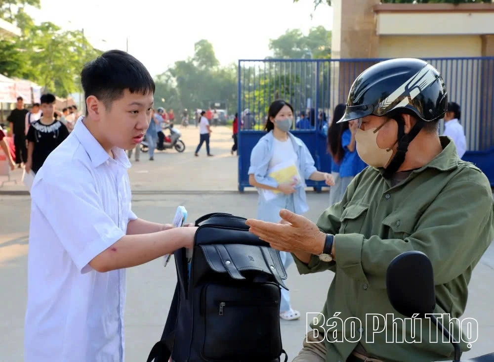 Cùng sĩ tử vượt “vũ môn”