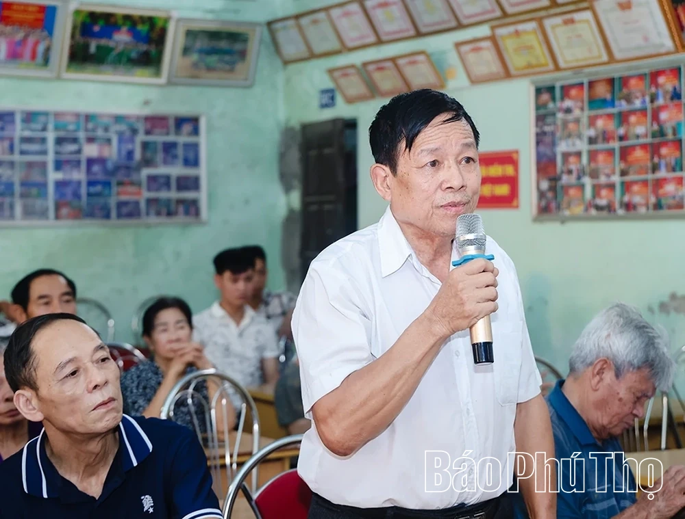 Lãnh đạo Ủy ban MTTQ tỉnh dự sinh hoạt Chi bộ thôn Hoa Lư, xã Liên Hoà