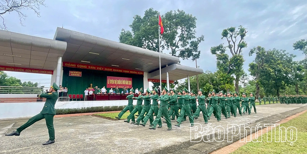 Trung tâm Huấn luyện Bộ đội Biên phòng tổ chức Lễ tuyên thệ chiến sĩ mới năm 2026