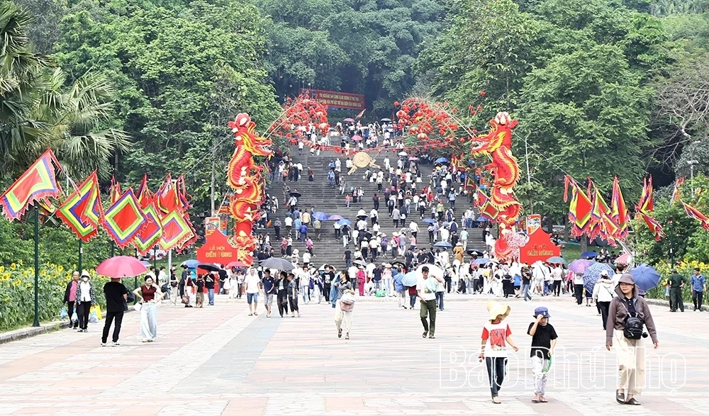 Doanh thu du lịch 6 tháng đầu năm ước đạt hơn 10.700 tỷ đồng