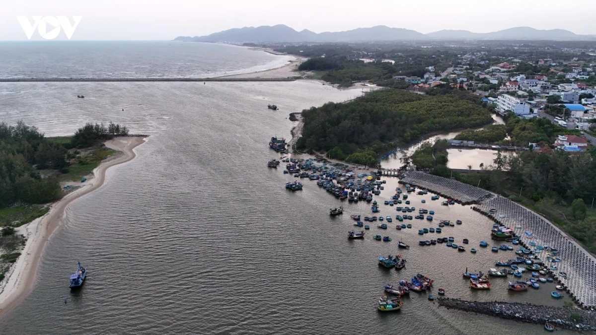 Biển Lộc An: Vẻ đẹp thanh bình của nàng tiên say giấc bên bờ đại dương