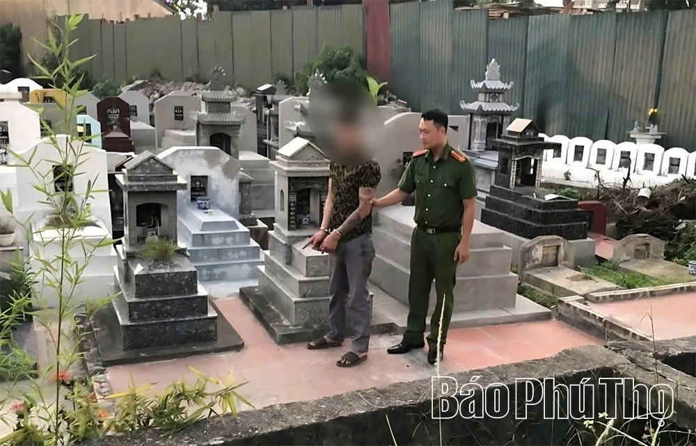 Thổ Tang quyết liệt “đánh” ma túy