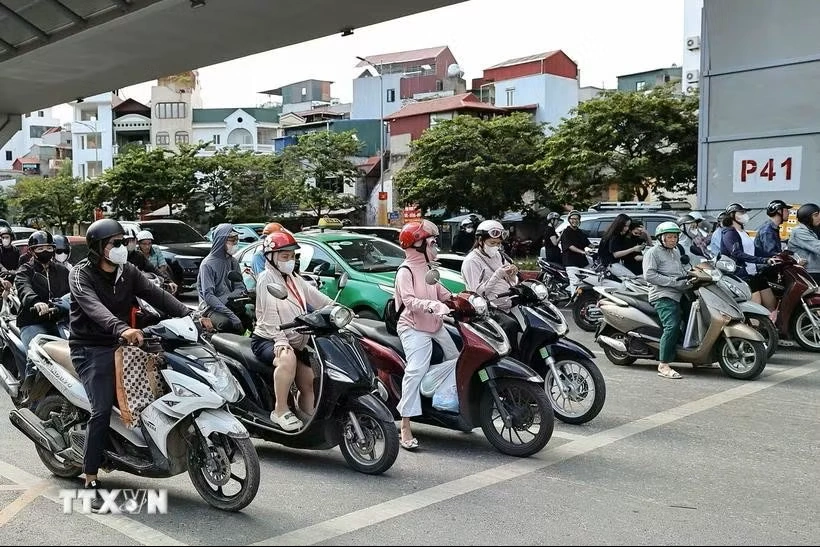 Thời tiết ngày 20/6: Bắc Bộ nắng nóng xen mưa dông, Hà Nội có nơi trên 37 độ C