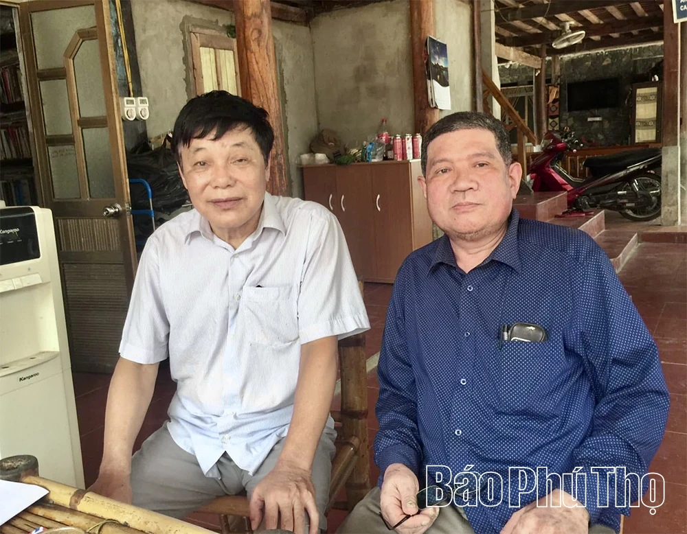 Những người đi tìm ký ức dân gian