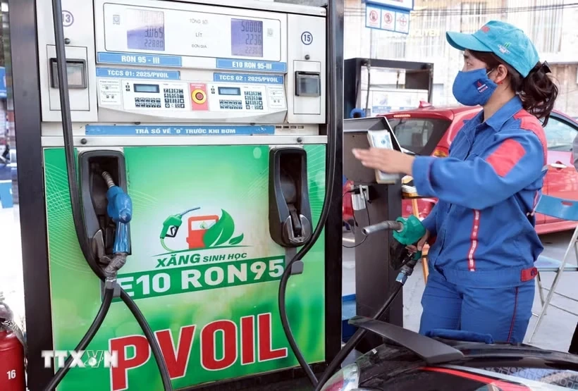 Thí điểm một số chính sách trong triển khai lộ trình sử dụng xăng E10