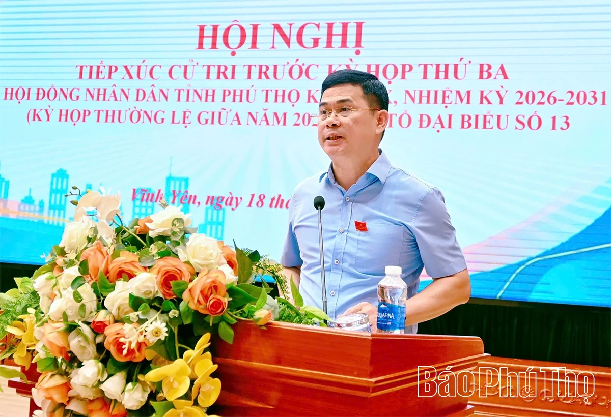 Chủ tịch UBND tỉnh Trần Duy Đông tiếp xúc cử tri phường Vĩnh Yên, Vĩnh Phúc
