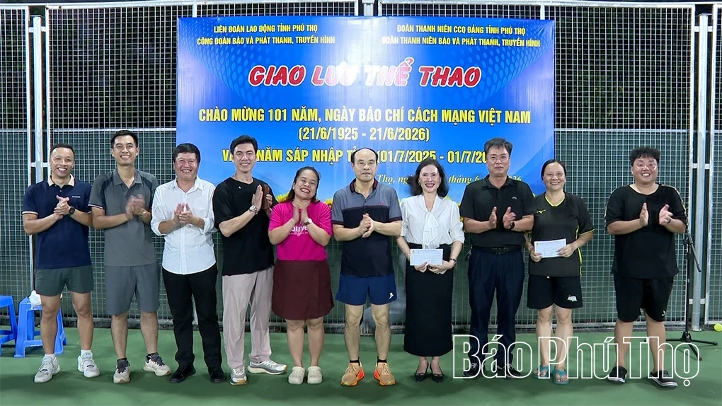 Giao lưu thể thao chào mừng Ngày Báo chí Cách mạng Việt Nam