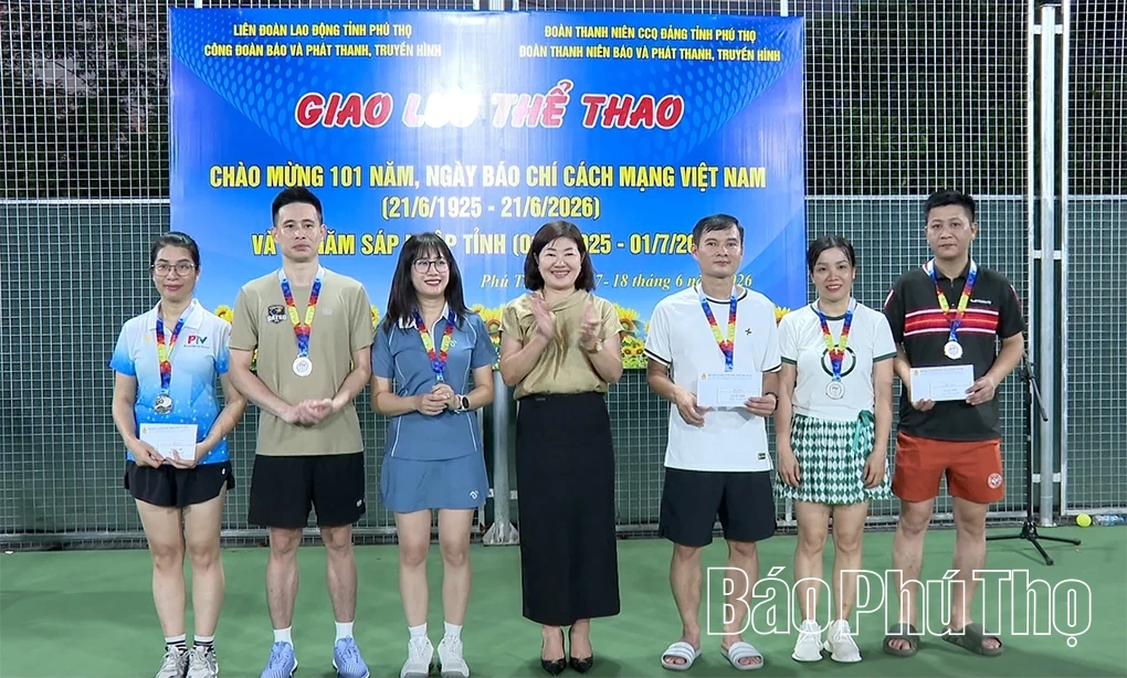 Giao lưu thể thao chào mừng Ngày Báo chí Cách mạng Việt Nam