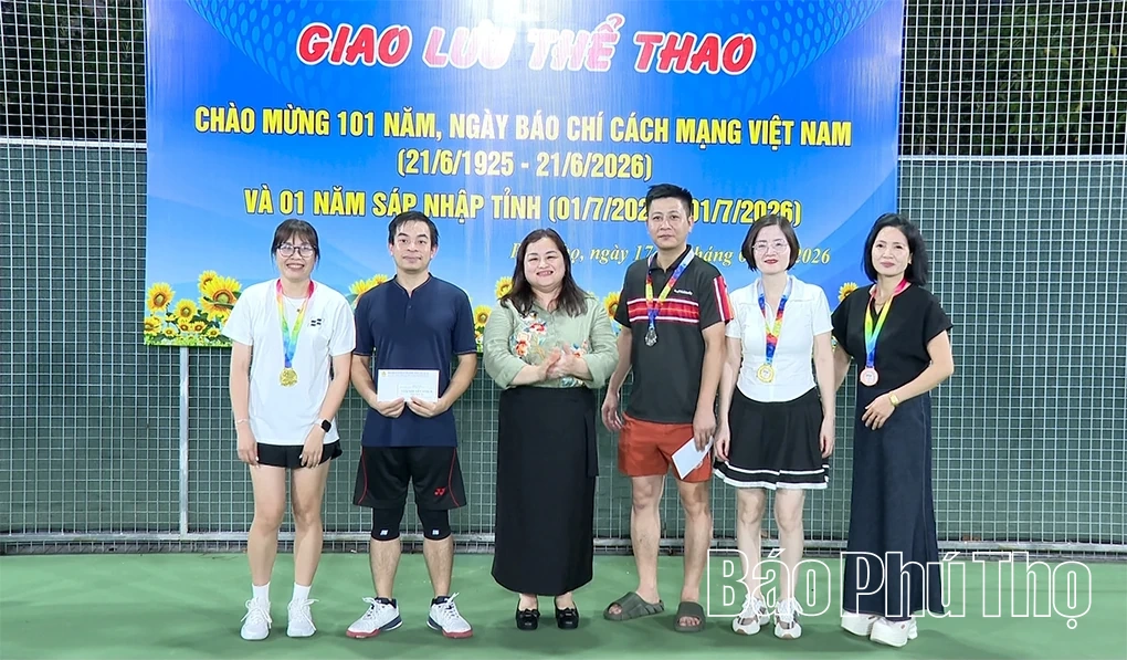 Giao lưu thể thao chào mừng Ngày Báo chí Cách mạng Việt Nam