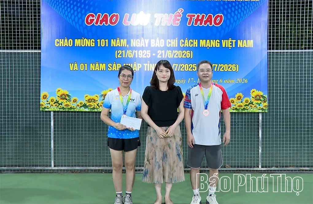 Giao lưu thể thao chào mừng Ngày Báo chí Cách mạng Việt Nam