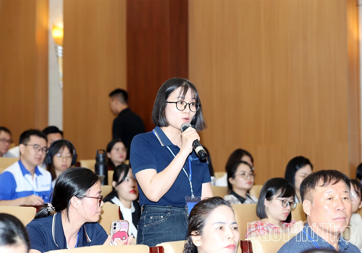 Chính quyền đồng hành - Doanh nghiệp phát triển - Phú Thọ bứt phá
