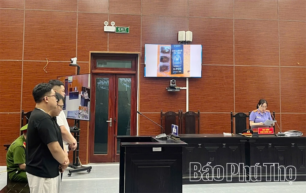 Chặn thuốc lá điện tử vào học đường