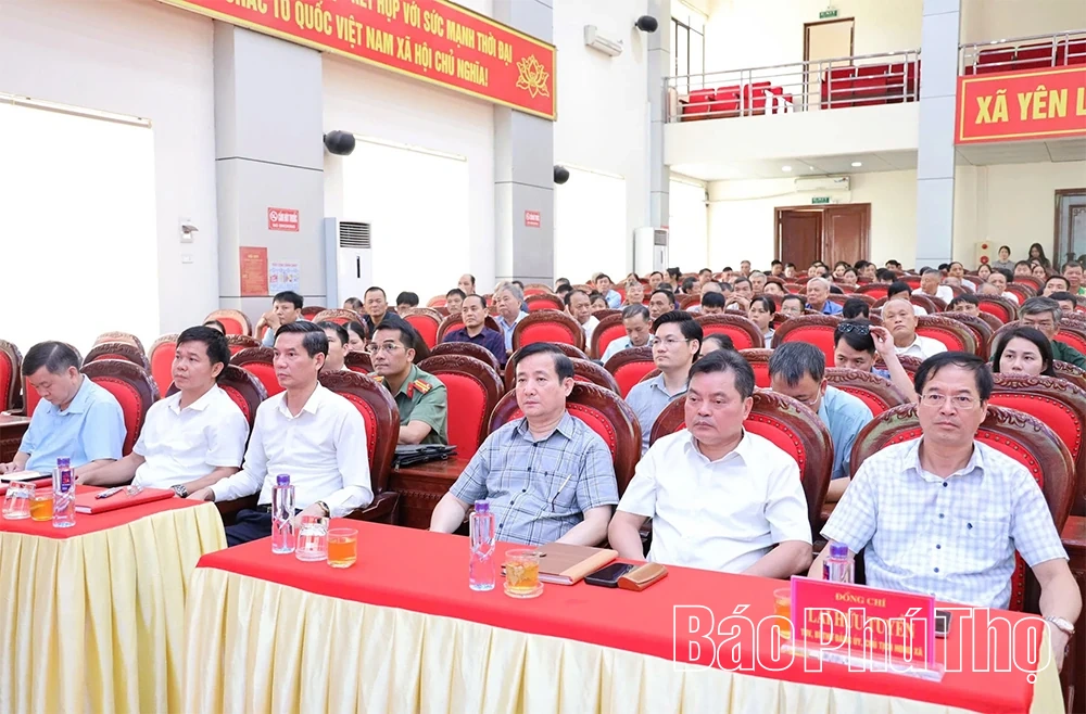 Tổ đại biểu số 11 - HĐND tỉnh khóa XX tiếp xúc cử tri trước Kỳ họp thứ Ba