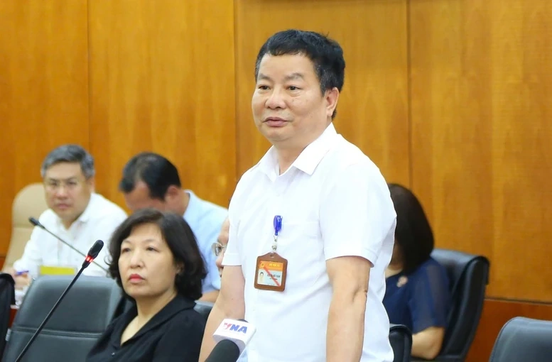 Sắp xếp thôn, tổ dân phố: Tập trung sắp xếp lại tổ chức, nhân sự; giải quyết chế độ cho người hoạt động không chuyên trách