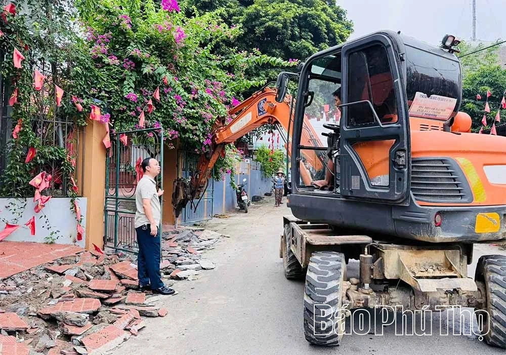 Tập trung giải tỏa các vi phạm hành lang an toàn giao thông trên Tỉnh lộ 321C