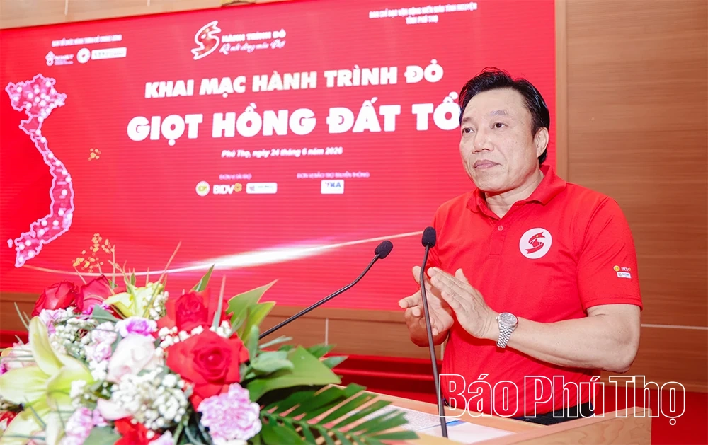 Khai mạc chương trình Hành trình Đỏ “Giọt hồng Đất Tổ” năm 2026