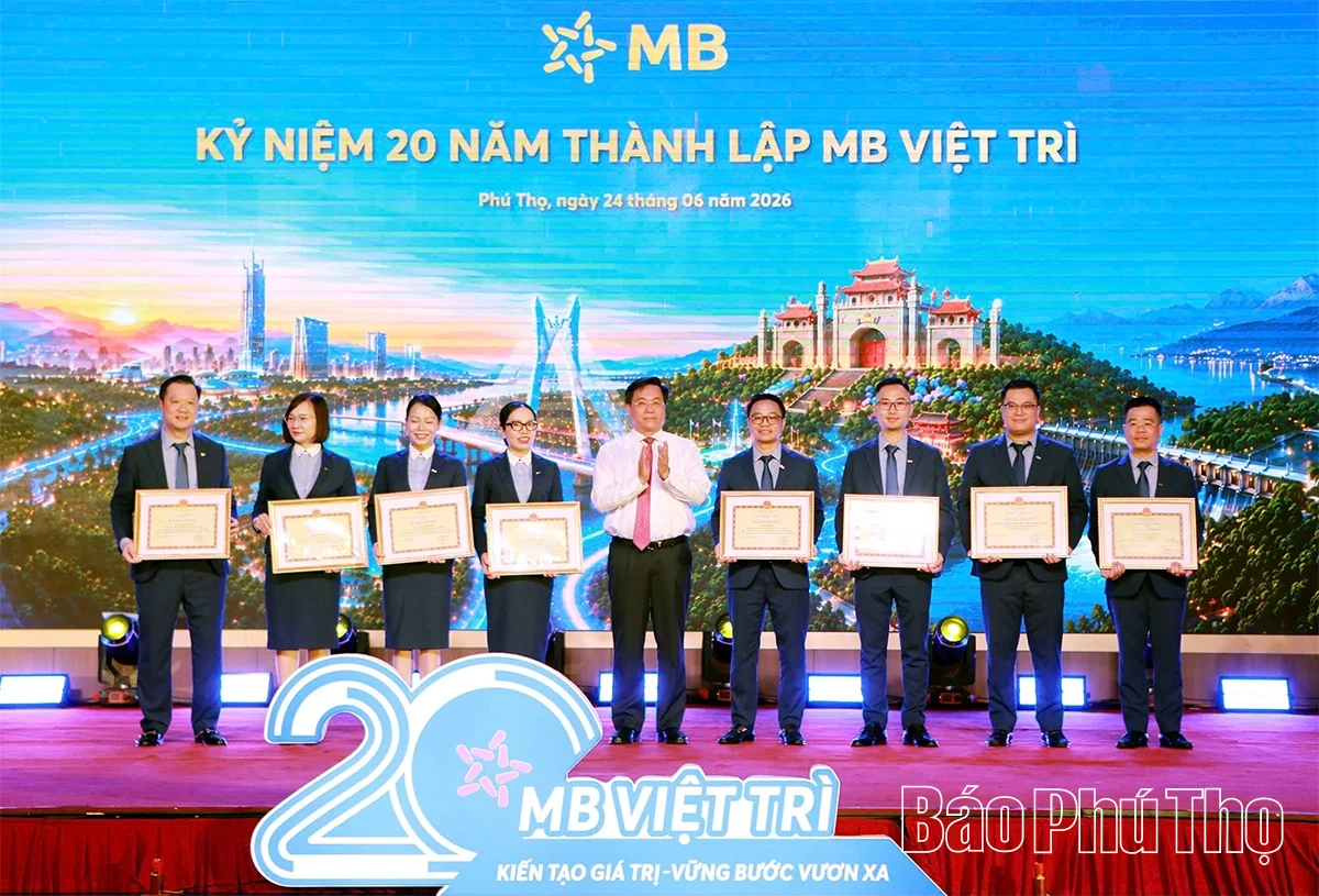 Kỷ niệm 20 năm thành lập Ngân hàng TMCP Quân đội Chi nhánh Việt Trì