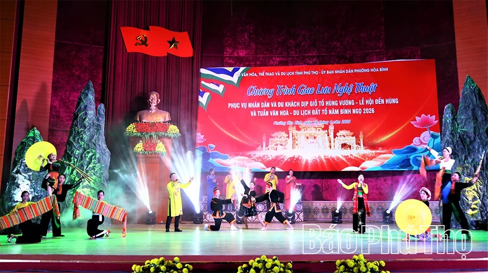 Đưa nghệ thuật truyền thống đến gần người dân