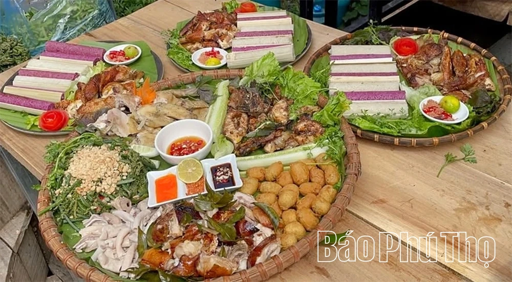 Phát triển du lịch gắn với giữ gìn bản sắc văn hóa Mường ở Lai Đồng