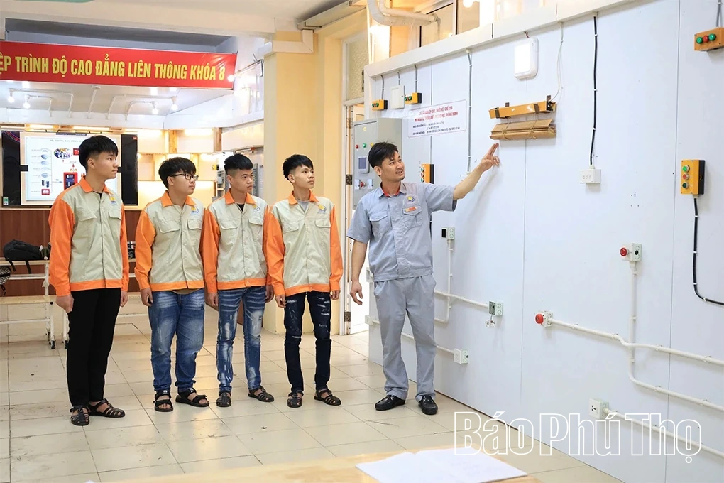 Đào tạo theo đơn đặt hàng - Lời giải cho bài toán thiếu lao động kỹ thuật