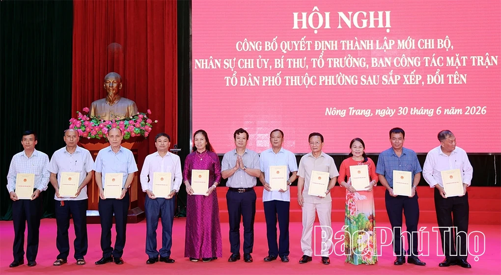 Phường Nông Trang thành lập 9 tổ dân phố, 9 chi bộ mới sau sắp xếp