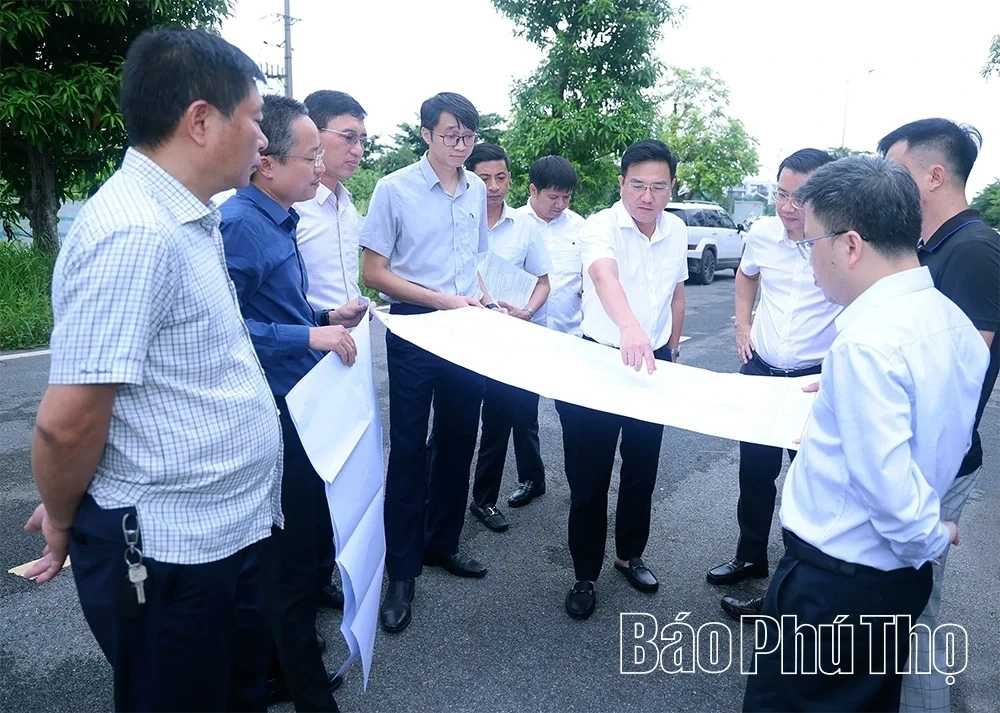 Vice Chairman of Phu Tho Provincial Peoples Committee Inspects Progress of Urban and Social Housing Projects in Xuan Hoa and Phuc Yen Wards