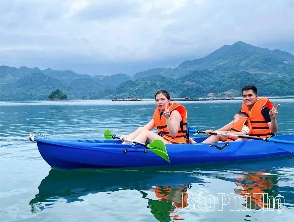 Da Bac Attracts Eco-Resort Tourism