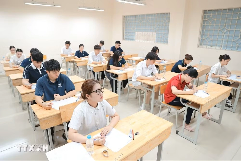 Phó Thủ tướng: Rà soát tổng thể kết quả thi tốt nghiệp THPT trên cả nước