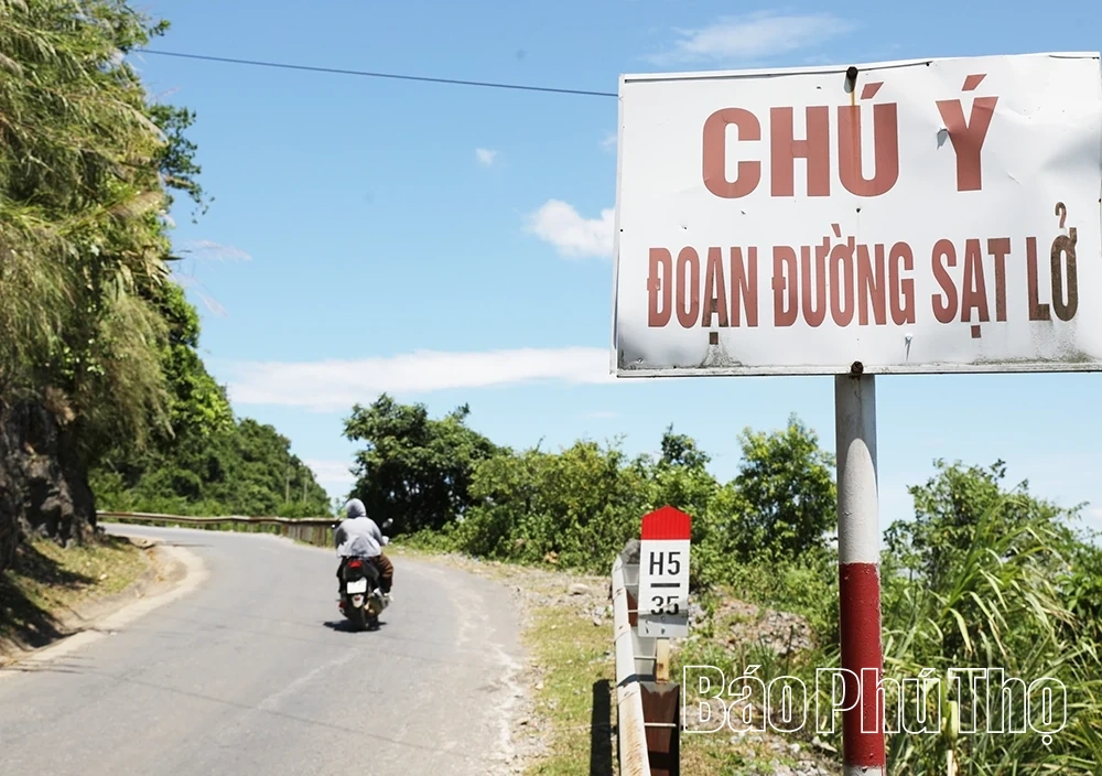 Bảo đảm giao thông an toàn, thông suốt trên tỉnh lộ 443