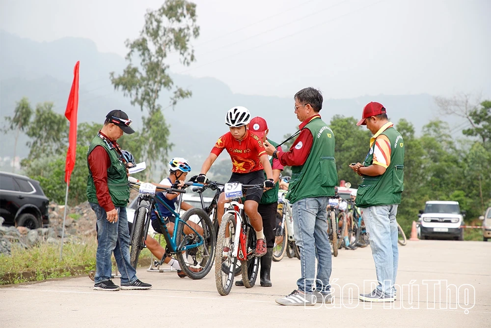 Đoàn Phú Thọ giành 9 huy chương tại các nội dung xe đạp địa hình