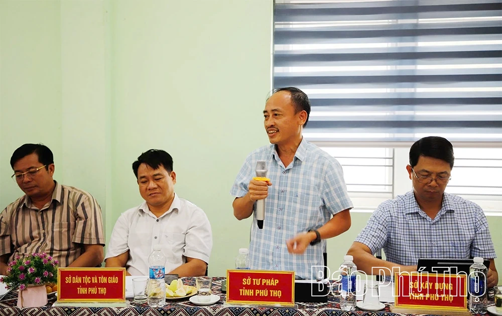Đoàn công tác Hội đồng Dân tộc của Quốc hội khảo sát việc giải quyết kiến nghị của người dân tại xã Pà Cò