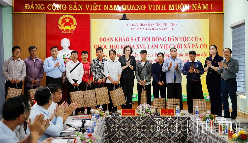Đoàn công tác Hội đồng Dân tộc của Quốc hội khảo sát việc giải quyết kiến nghị của người dân tại xã Pà Cò
