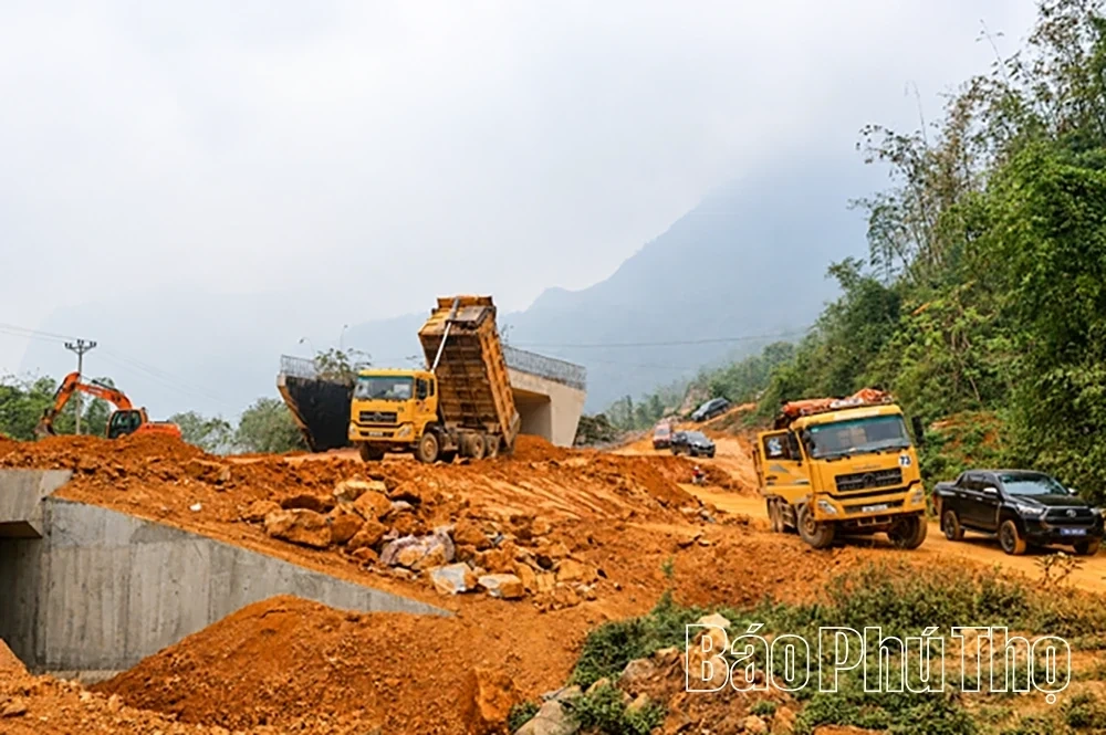 Strengthening Regional Connectivity to Expand Development Space