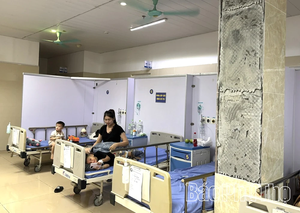 Bệnh viện Sản - Nhi Vĩnh Phúc xuống cấp, tiềm ẩn nguy cơ mất an toàn
