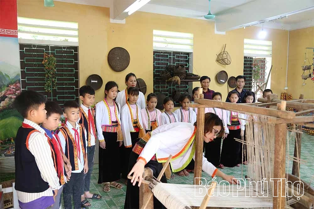 Tiếng thoi khắc khoải giữa đại ngàn - Kỳ 3: Đánh thức tiếng thoi