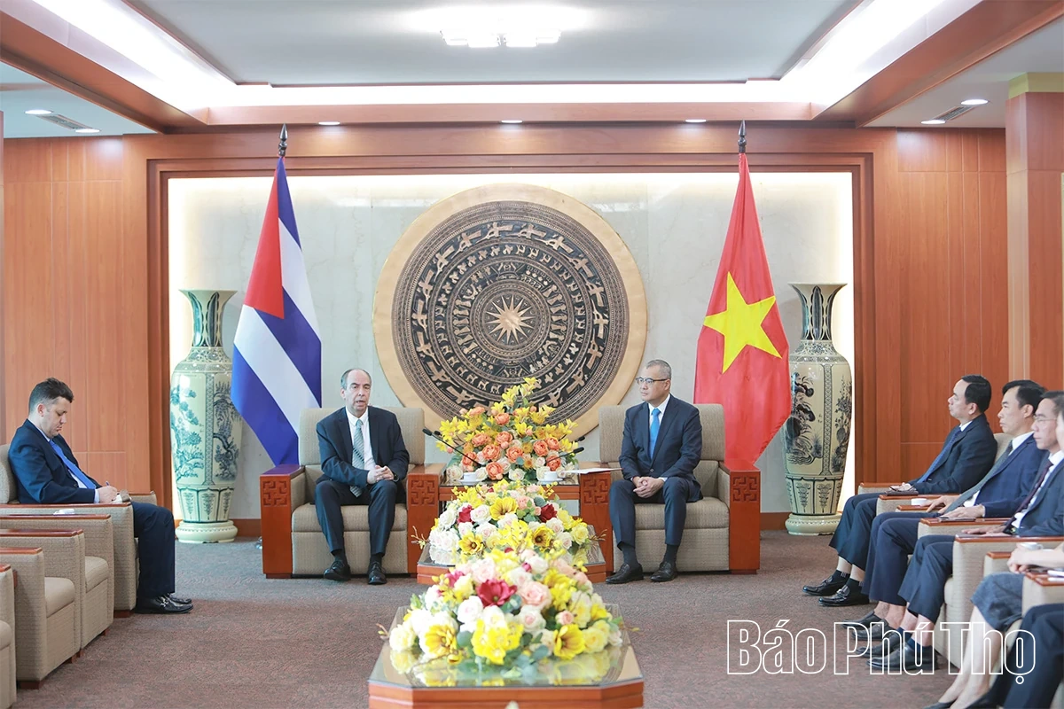 Bí thư Tỉnh ủy Phạm Đại Dương tiếp và làm việc với Đại sứ Cuba tại Việt Nam