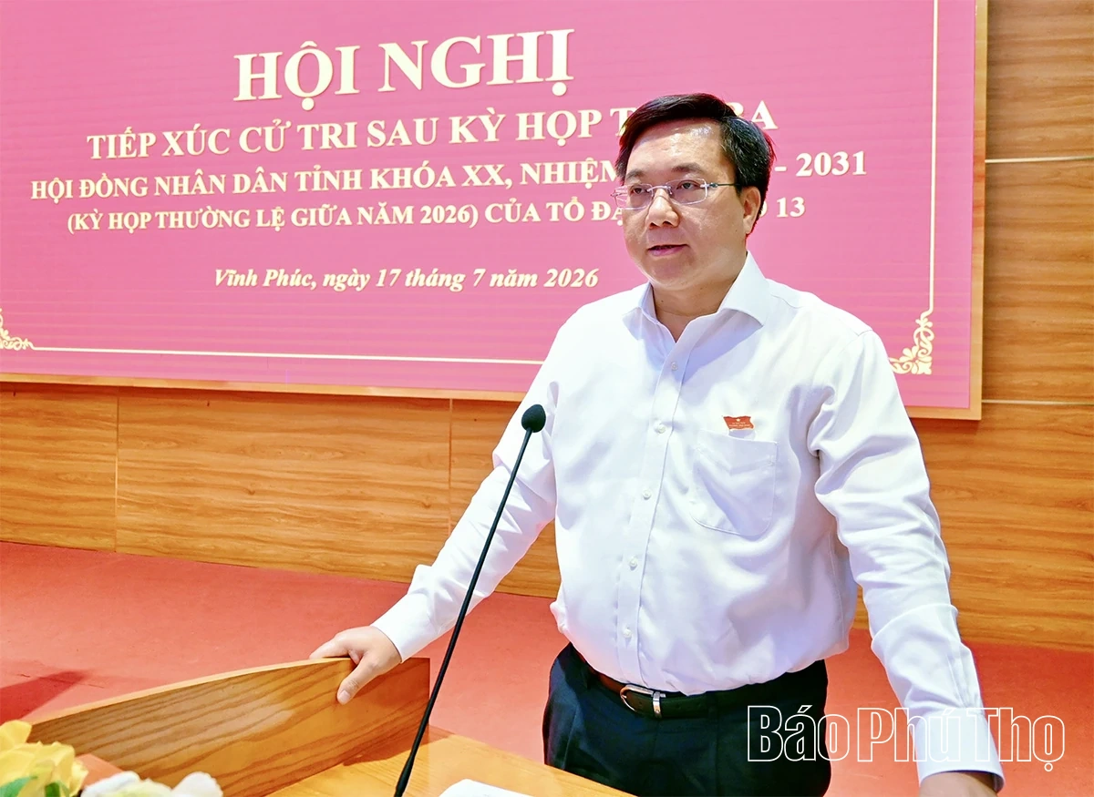 Chủ tịch UBND tỉnh Trần Duy Đông tiếp xúc cử tri sau Kỳ họp thứ Ba