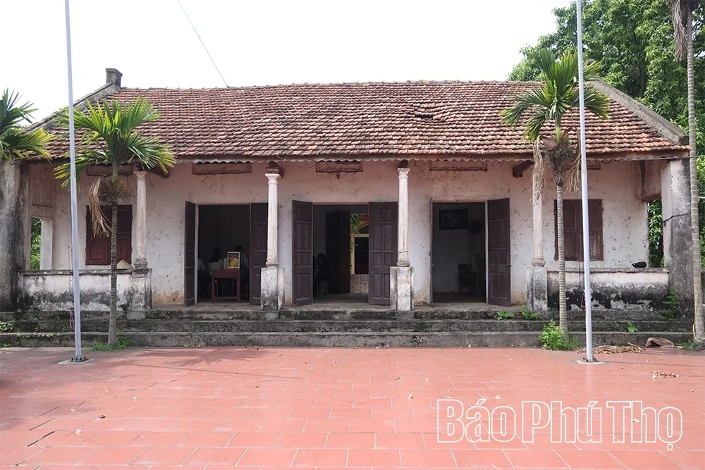 Surveying the Current State of Historical Relics in Thanh Mieu Ward
