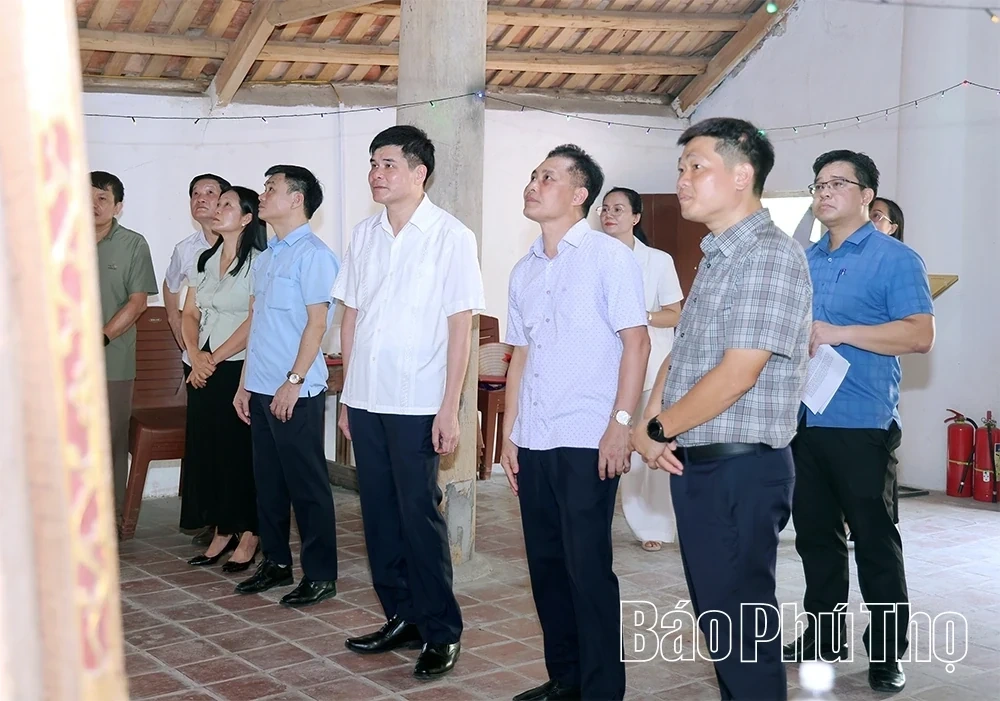 Surveying the Current State of Historical Relics in Thanh Mieu Ward